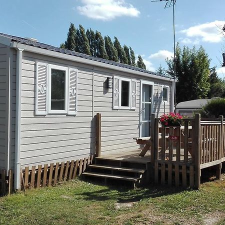 Camping Loisirs Des Groux Mousseaux-sur-Seine エクステリア 写真