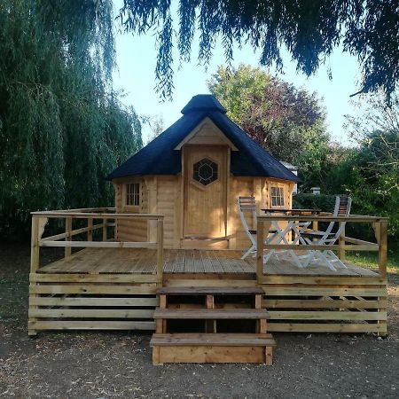 Camping Loisirs Des Groux Mousseaux-sur-Seine エクステリア 写真