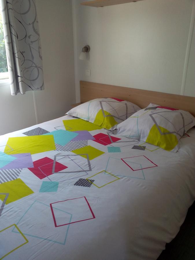 Camping Loisirs Des Groux Mousseaux-sur-Seine エクステリア 写真