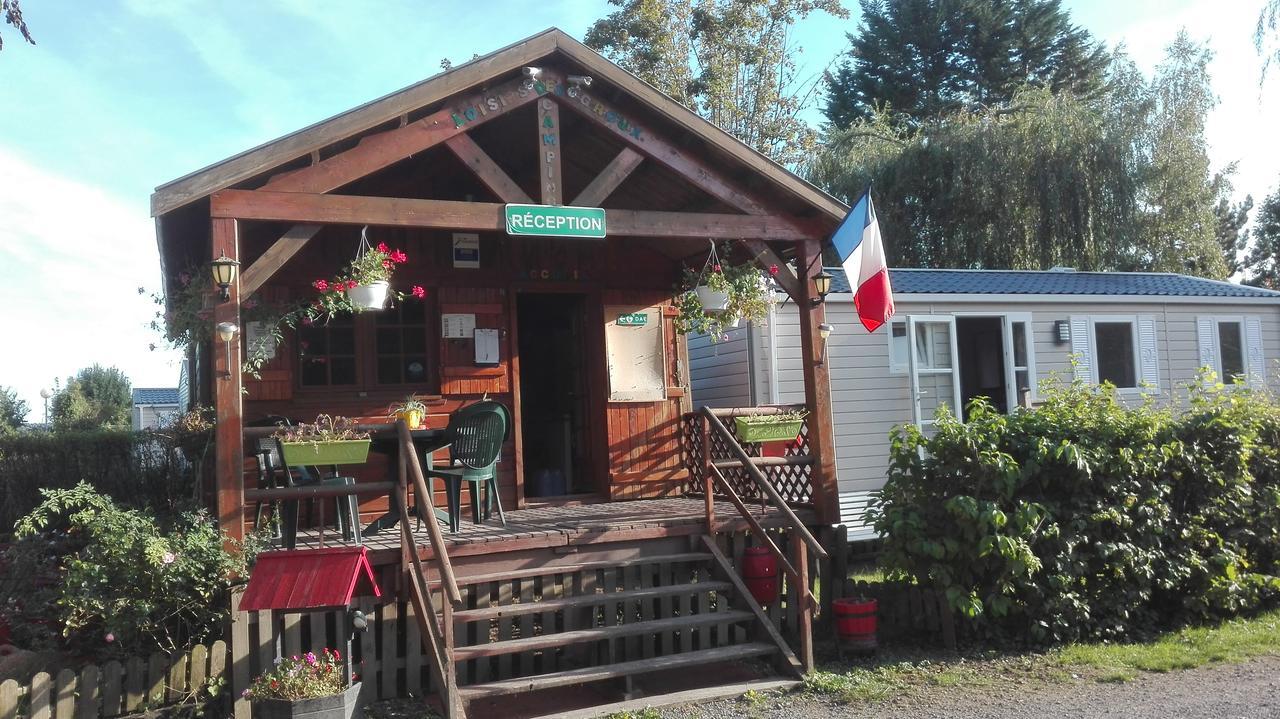 Camping Loisirs Des Groux Mousseaux-sur-Seine エクステリア 写真