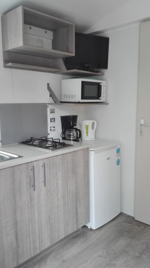 Camping Loisirs Des Groux Mousseaux-sur-Seine エクステリア 写真