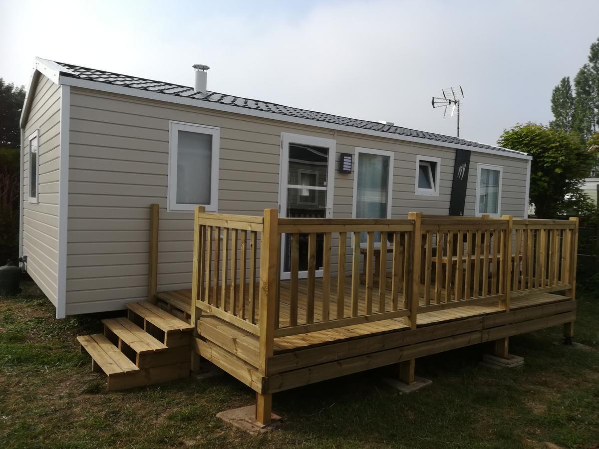 Camping Loisirs Des Groux Mousseaux-sur-Seine エクステリア 写真