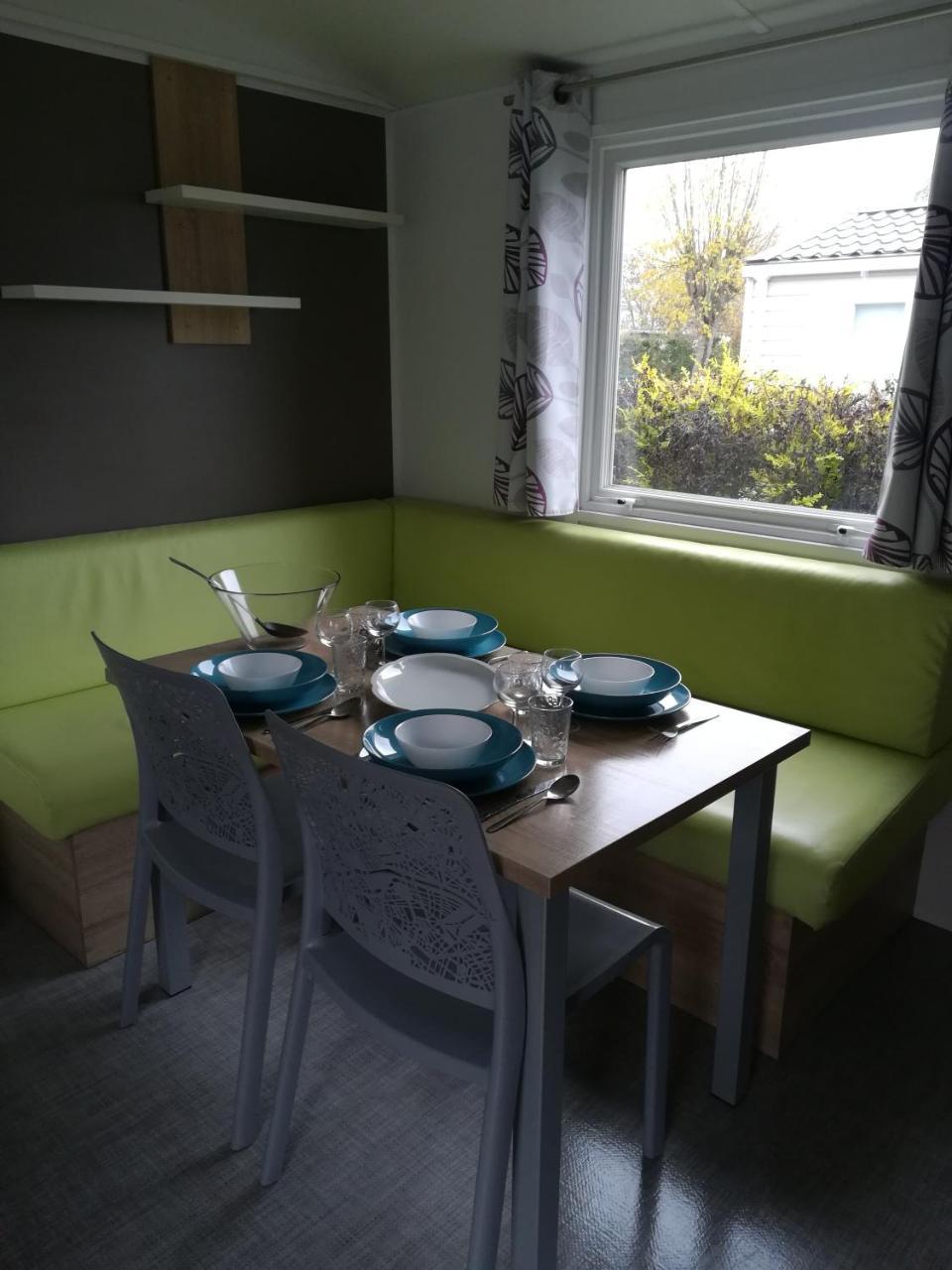 Camping Loisirs Des Groux Mousseaux-sur-Seine エクステリア 写真