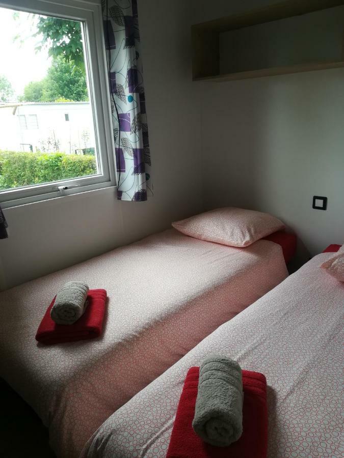 Camping Loisirs Des Groux Mousseaux-sur-Seine エクステリア 写真