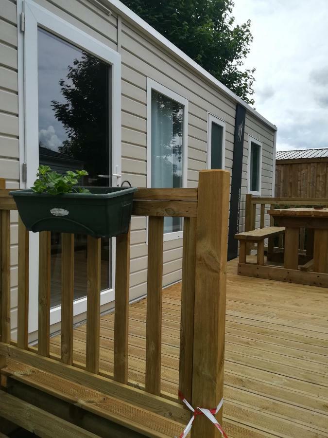 Camping Loisirs Des Groux Mousseaux-sur-Seine エクステリア 写真