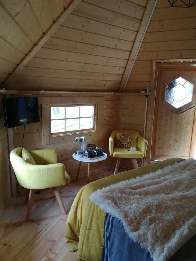 Camping Loisirs Des Groux Mousseaux-sur-Seine エクステリア 写真