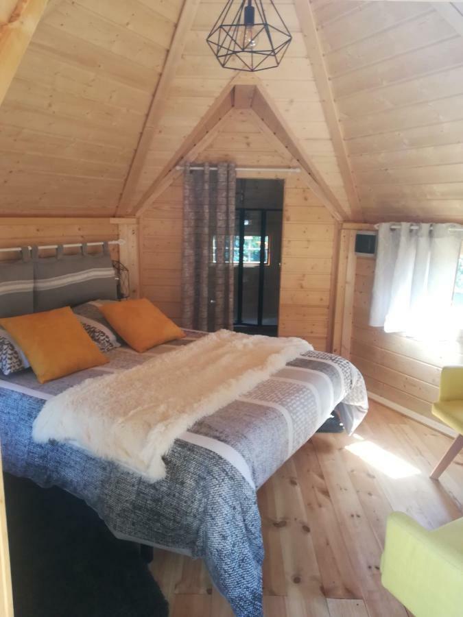 Camping Loisirs Des Groux Mousseaux-sur-Seine エクステリア 写真